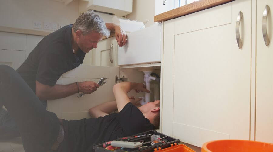 Professional burst pipe repair services in Rosiclare, IL